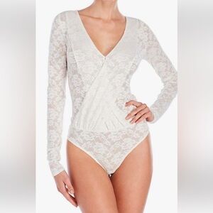New With Tags Intimately Free People White Lace Bodysuit